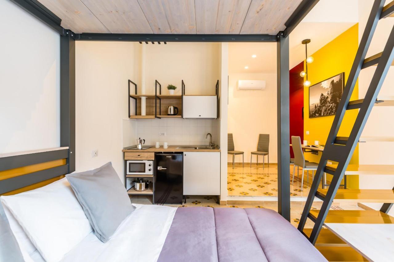 Central Station Apartments & Suites Napoli Exterior foto